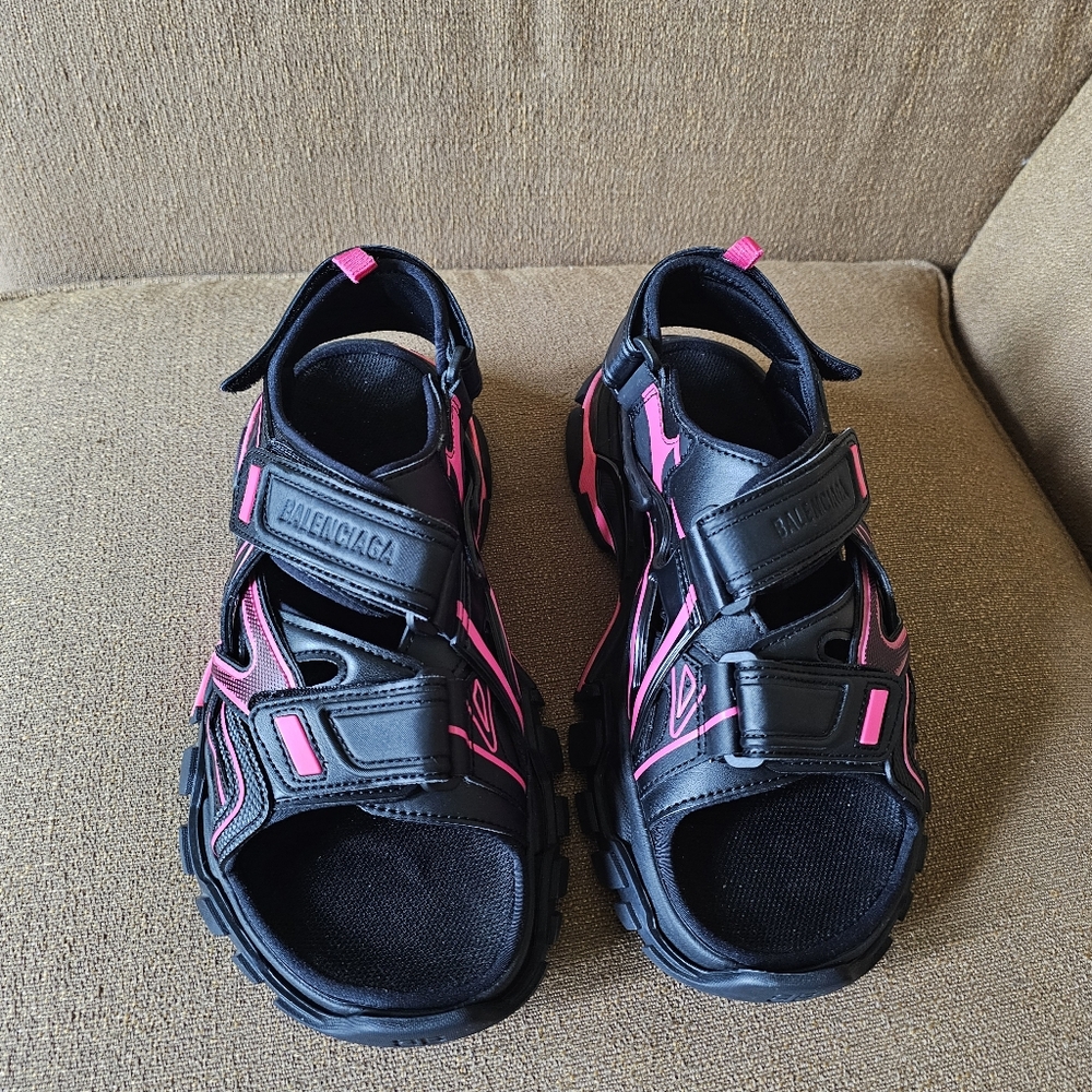 Balenciaga Track Sandals Size 40/10 New - Picture 2 of 15